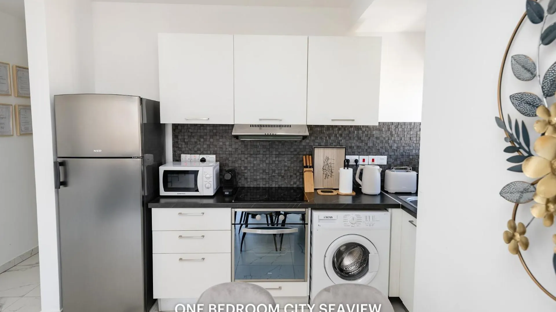 Lazuli City & Seaview Apartments Larnaca